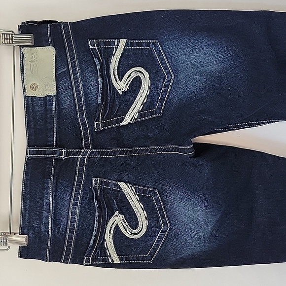 Silver Jeans Suki Mid Capri Dark Wash Size 28 - Picture 2 of 13
